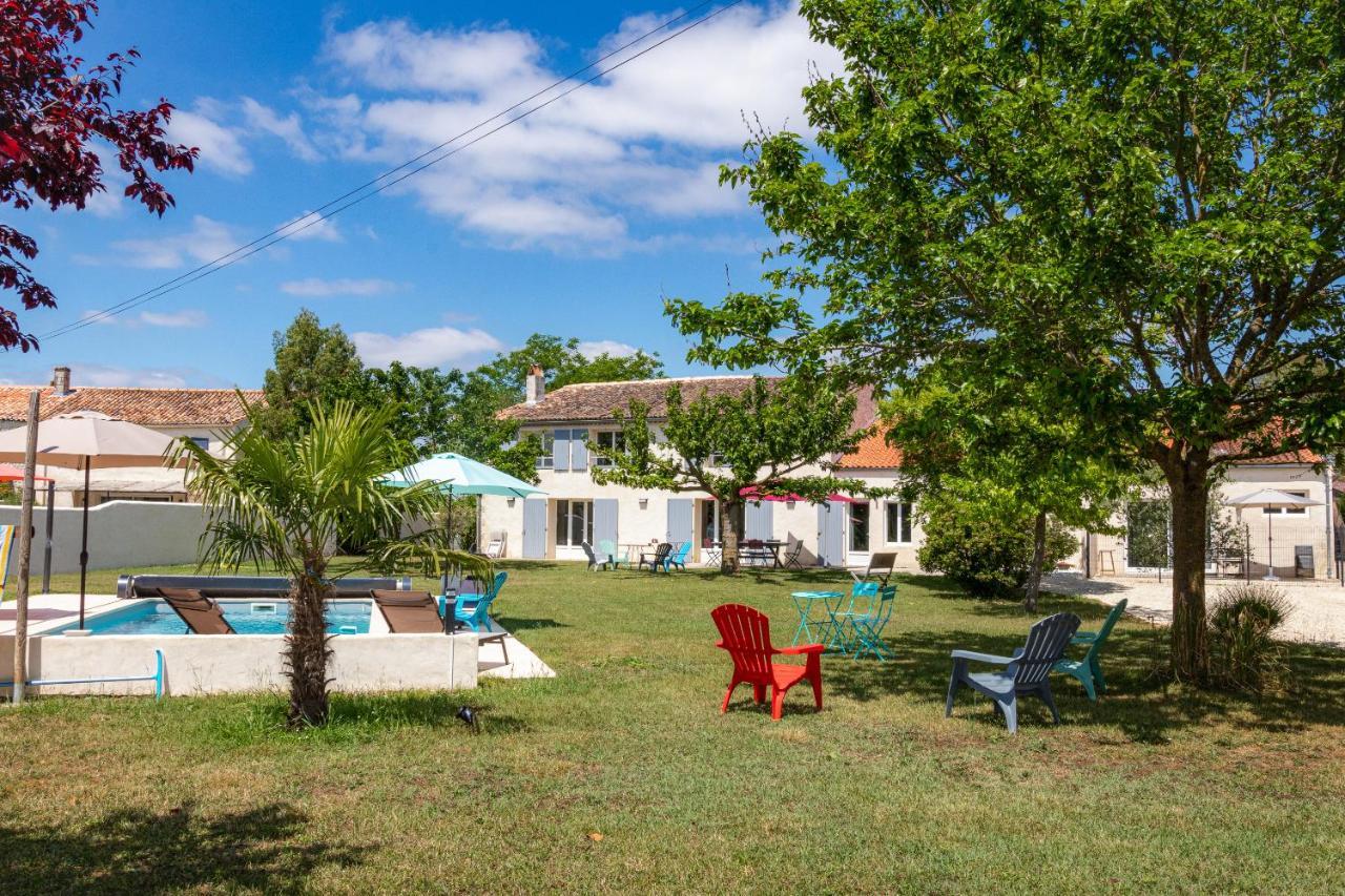 Chambres D'Hote Maeva Balanzac Exterior photo